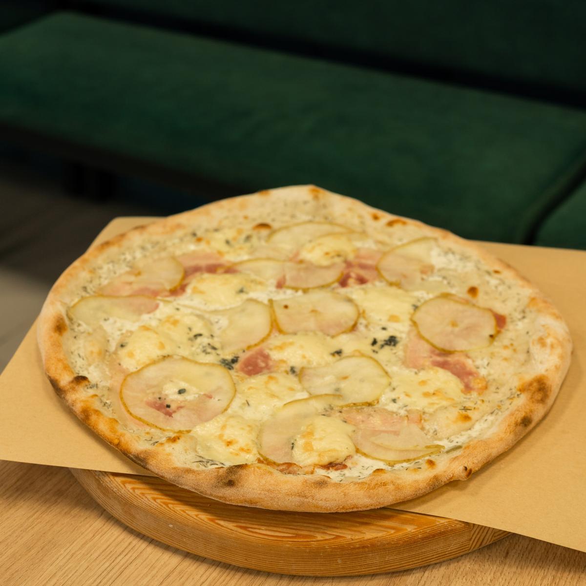 Пицца с беконом и дор  блю