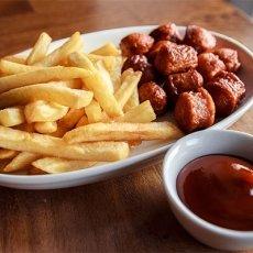 Сосиски с картофелем фри
