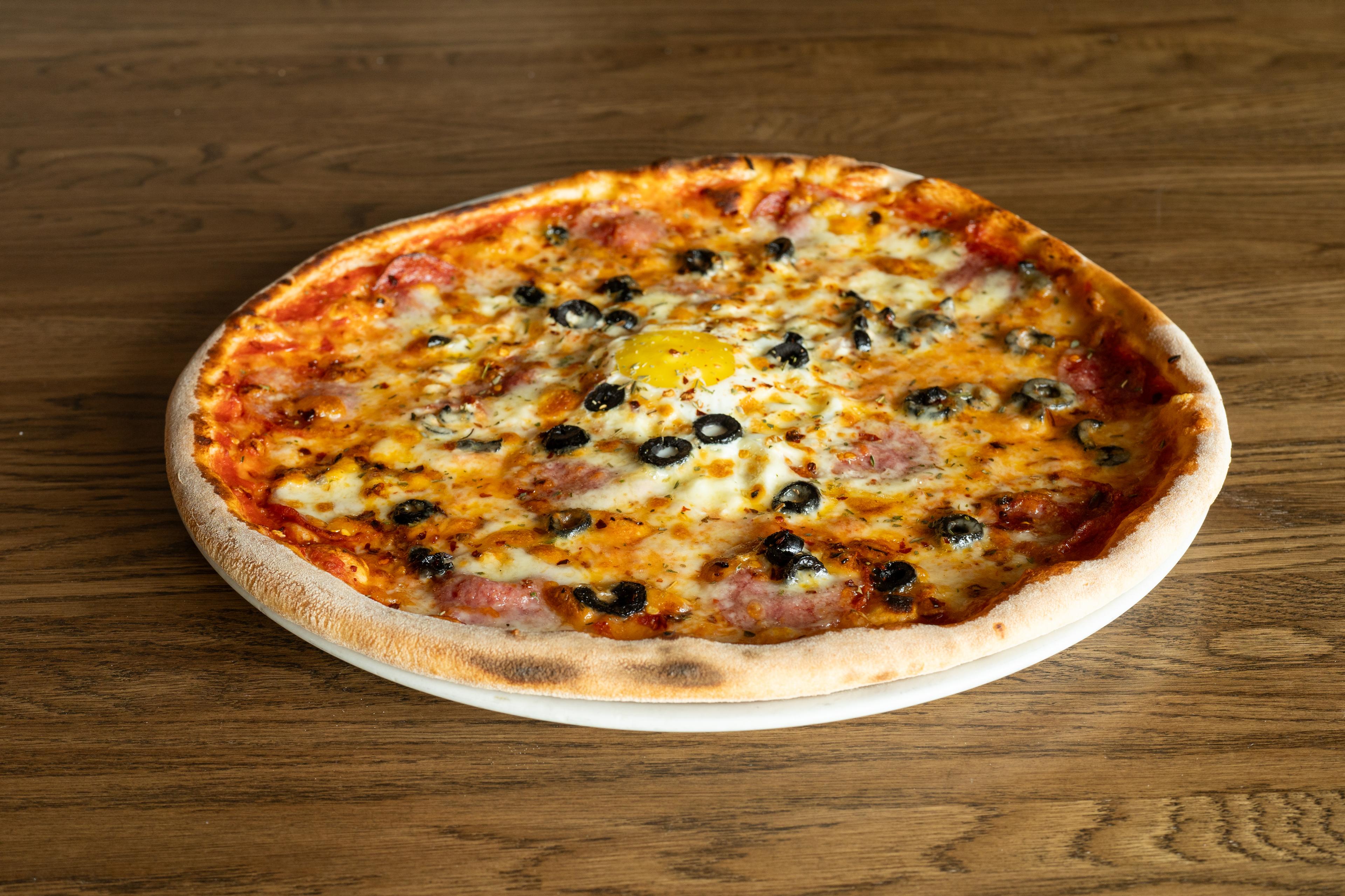 Пицца Дьявола с маслинами