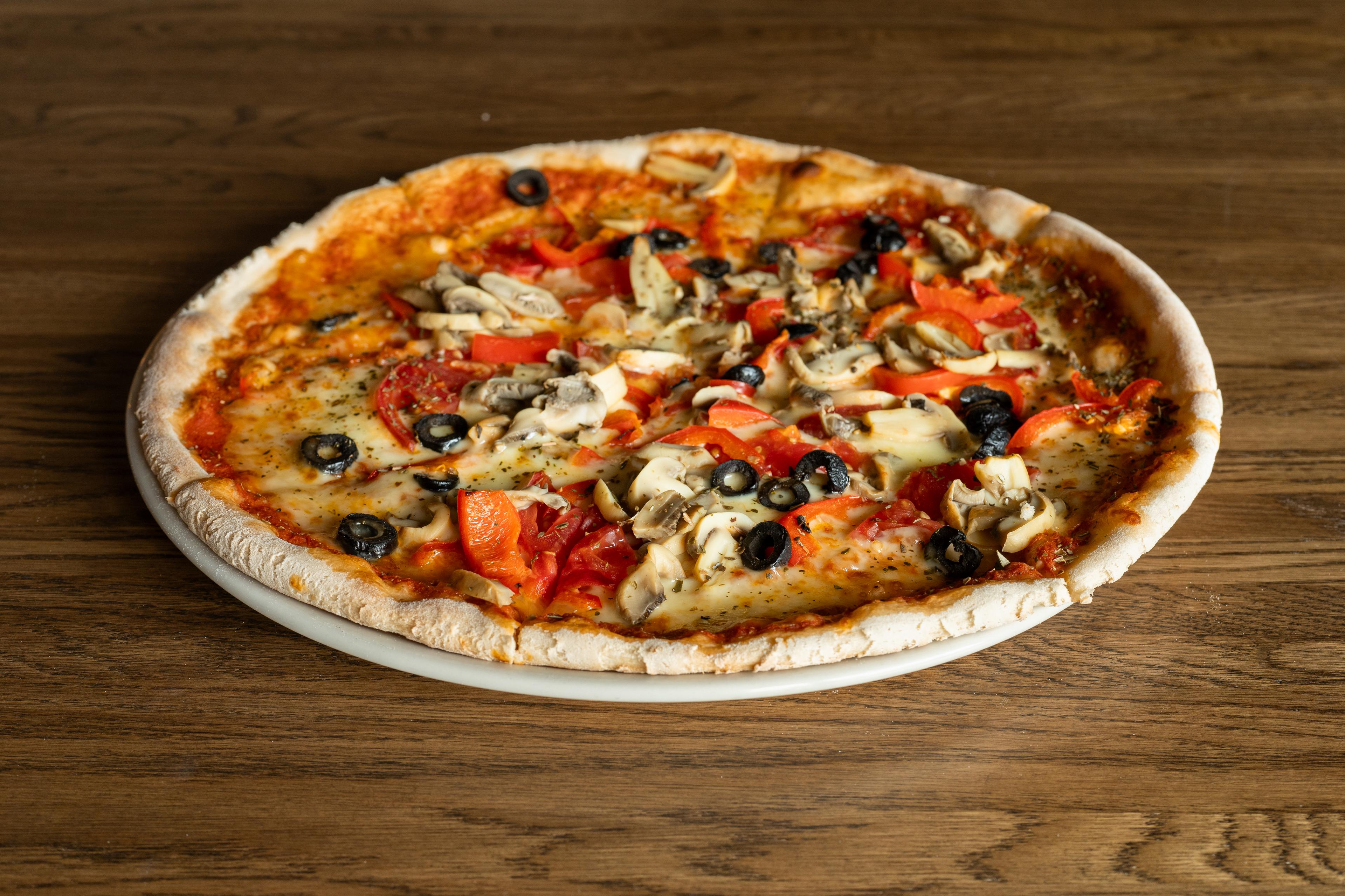 Пицца Овощная с грибами